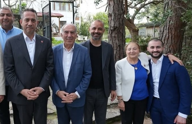 CHP'LİLERDEN BAŞKAN KILAVUZ DEDE'YE ZİYARET 