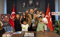 BAŞKAN KARAKUŞ'A KARAKUŞ AİLESİNDEN SÜPRİZ ZİYARET 