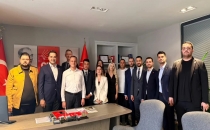  CHP GENÇLİK KOLLARI GENEL BAŞKANI CEM AYDIN'DAN CHP MERSİN İL'E ZİYARET