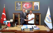  İŞADAMI GÜLER'DEN YENİŞEHİR MEM UÇAR'A HAYIRLI OLSUN ZİYARETİ 